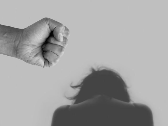 Έκθεση ΟΗΕ: Κάθε 10 λεπτά μία γυναίκα δολοφονείται από συγγενείς της