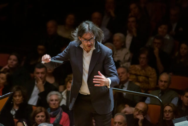 Ο Λεωνίδας Καβάκος επιστρέφει στην Κρατική Ορχήστρα Αθηνών για δύο μοναδικές συναυλίες