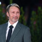 Fantastic Beasts 3: Ο Μίκελσεν στον ρόλο του Τζόνι Ντεπ [ΒΙΝΤΕΟ]