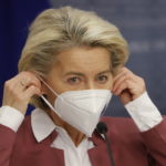 Πρόεδρος Κομισιόν για υποχρεωτικό εμβολιασμό: Είναι καιρός να το σκεφτούμε σοβαρά