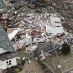 ΗΠΑ: Εικόνες απόλυτης καταστροφής – Πάνω από 100 νεκροί