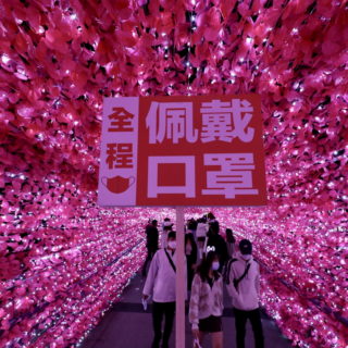 Χριστουγεννιάτικες εικόνες από όλο τον κόσμο