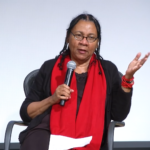 Πέθανε η φεμινίστρια συγγραφέας και ακτιβίστρια, Μπελ Χουκς