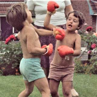 Στο Flying Dream 1, οι Elbow κερνάνε ζεστασιά και ενσυναίσθηση