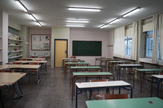 Καταγγελίες μαθητριών για σεξουαλική παρενόχληση από καθηγητή σε σχολείο της Θεσσαλονίκης