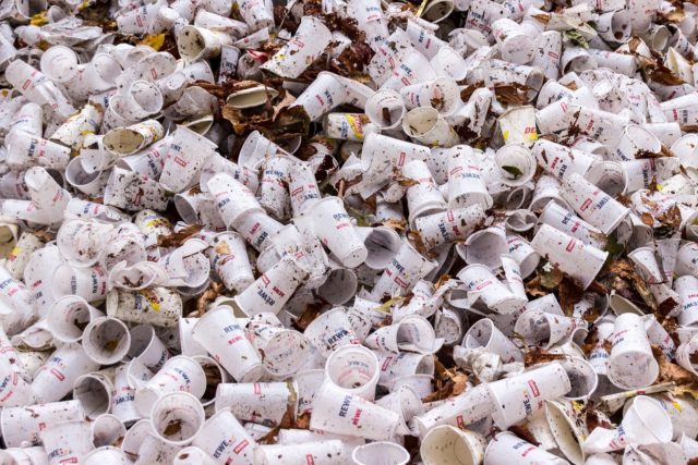 Οι ΗΠΑ παράγουν ετησίως τα περισσότερα πλαστικά απορρίμματα σε παγκόσμιο επίπεδο