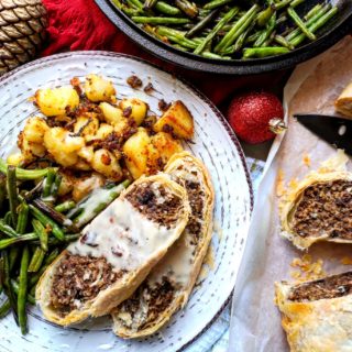 Wellington με cranberries, μεθυσμένο στιφάδο, βασιλόπιτα και άλλα cruelty-free καλούδια για το γιορτινό τραπέζι