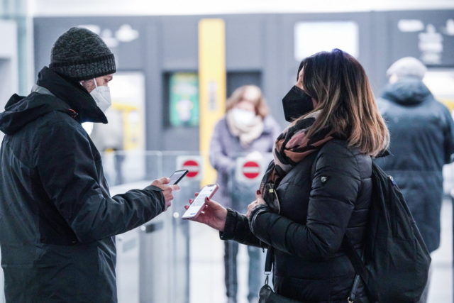 Σε ισχύ τίθεται από σήμερα στην Ιταλία το «σούπερ πράσινο πάσο»