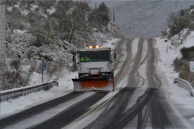 Χιόνια και ισχυρούς ανέμους έφερε στη Β. Ελλάδα η κακοκαιρία «εξπρές»