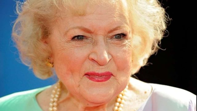 Έφυγε από τη ζωή η Μπέτι Γουάιτ σε ηλικία 99 ετών