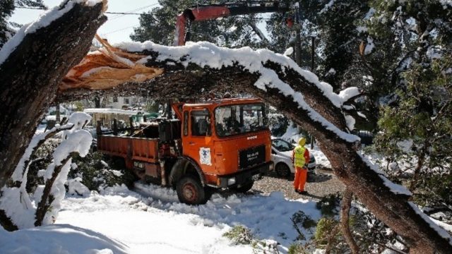 ΔΕΔΔΗΕ: Προβλήματα ηλεκτροδότησης σε 3.000 νοικοκυριά από 200.000 τη Δευτέρα