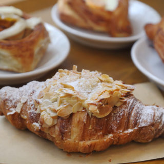 Στο Fika τα κρουασάν φρεσκοφουρνίζονται καθημερινά από τις 05:30 το πρωί