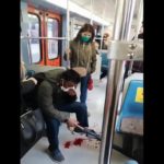 Πειραιάς: Αιμόφυρτος μετανάστης μετά από ρατσιστική επίθεση στον ηλεκτρικό