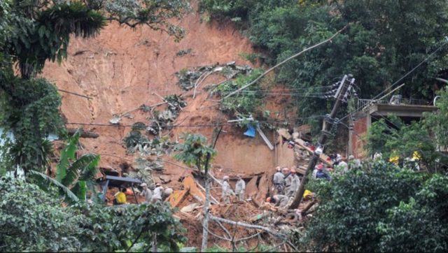 Πλημμύρες Βραζιλία: Στους 104 αυξήθηκε ο αριθμός των νεκρών στην Πετρόπολις