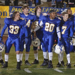 Το Friday Night Lights είναι η σειρά που θα σε κάνει να αγαπήσεις το αμερικάνικο ποδόσφαιρο