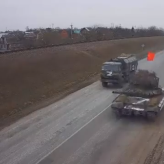 Μπήκαν ρωσικά τανκ μέσα στο Κίεβο [ΒΙΝΤΕΟ]