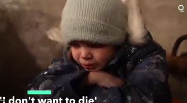Πόλεμος στην Ουκρανία: «Δεν θέλω να πεθάνω», λέει κλαίγοντας ένα μικρό παιδί