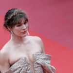 Μίλα Γιόβοβιτς: «Η καρδιά μου έχει ραγίσει, προσπαθώντας να επεξεργαστώ τα γεγονότα στην πατρίδα μου»