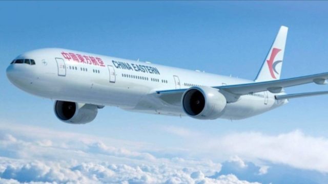 Συντριβή Boeing στην Κίνα: «Ίσως συνήλθε ο πιλότος και προσπάθησε να το σώσει»