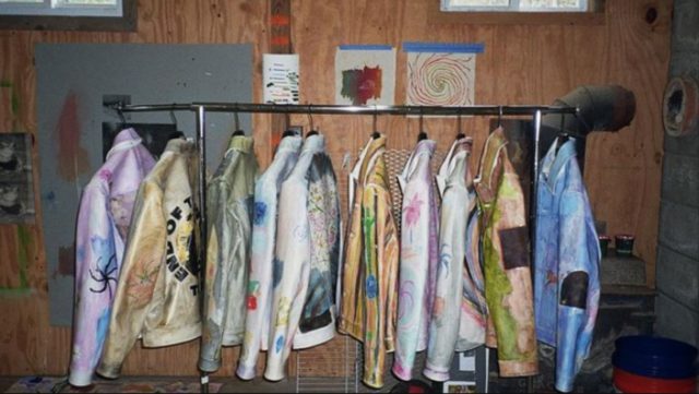 Δερμάτινα jackets από ρύζι, εμποτισμένα με αιθέρια έλαια, από την MCQ