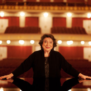 Ελίζαμπετ Λεόνσκαγια: «Το πιάνο δεν τελειώνει ποτέ»