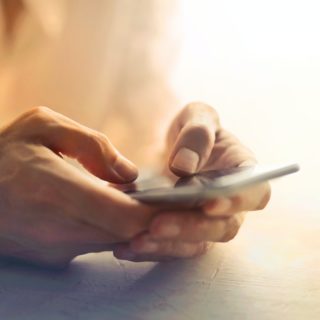 Δύο χρόνια Doomscrolling: Από τον Covid στον Πόλεμο