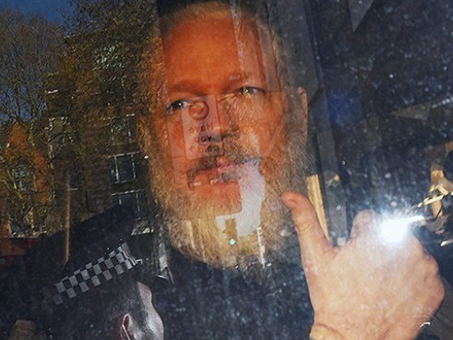 Ο ιδρυτής του WikiLeaks Τζ. Ασάνζ και η σύντροφός του θα παντρευτούν αργότερα σήμερα μέσα στη φυλακή
