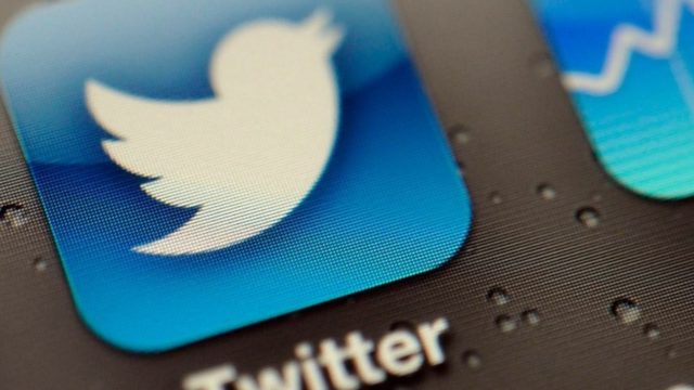 Το Twitter μπλόκαρε το περιεχόμενο των ρωσικών μέσων ενημέρωσης RT και Sputnik στην ΕΕ