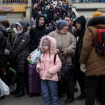 Ουκρανία: Ανοίγουν «ανθρωπιστικοί διάδρομοι» από το Κίεβο και άλλες 4 πόλεις