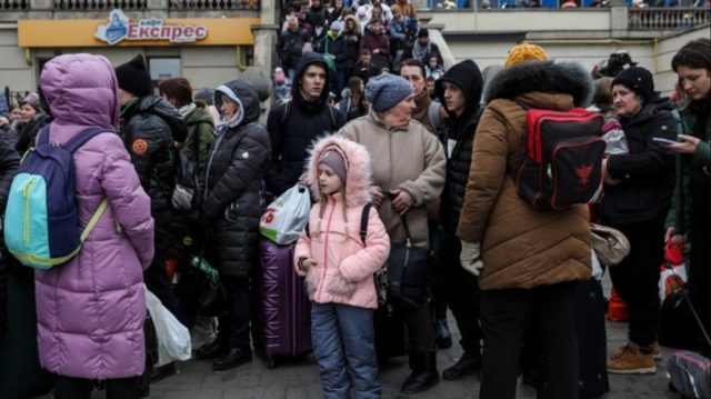 Ουκρανία: Ανοίγουν «ανθρωπιστικοί διάδρομοι» από το Κίεβο και άλλες 4 πόλεις