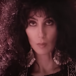 Η Σερ ανοίγει το σπίτι της για τους Ουκρανούς πρόσφυγες