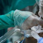 ΕΟΔΥ: 106 θάνατοι από κορωνοϊό σε μία εβδομάδα, στους 127 οι διασωληνωμένοι