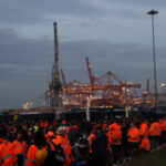 Απεργία διαρκείας αποφάσισαν οι εργαζόμενοι στο εμπορικό λιμάνι του Πειραιά