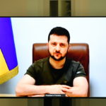 Ζελένσκι: «Η Μόσχα χρησιμοποιεί βόμβες φωσφόρου στην Ουκρανία»