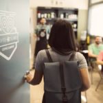 Τα καφεκοπτεία Coffee Island στηρίζουν την κοινωνική και επαγγελματική ένταξη των ενήλικων κοριτσιών της «Μέλισσα» Στέγη Παιδικής και Εφηβικής Προστασίας Θηλέων