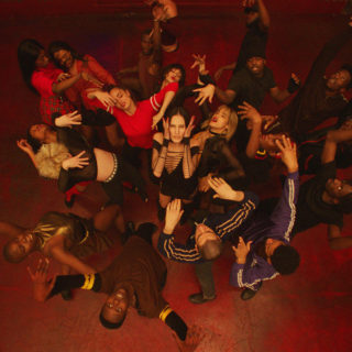 Φορέστε τα πιο αστραφτερά σας για το πρώτο ball του Onassis Culture και της Lea Ninja