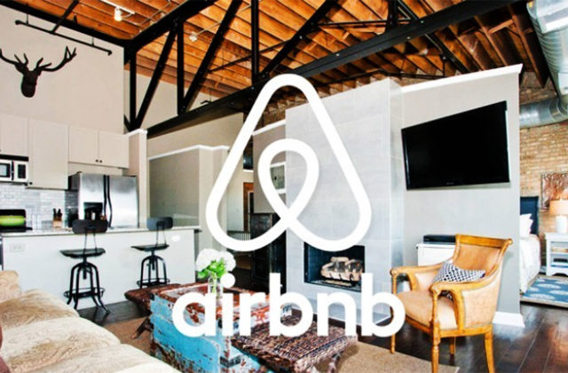 Η Airbnb αναστέλλει τις δραστηριότητές της στη Ρωσία και τη Λευκορωσία