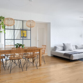 Ethnic αισθητική και νέες γεωμετρίες σε ένα φωτεινό διαμέρισμα στη Μεταμόρφωση