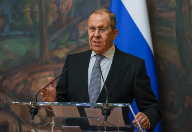 Ο Λαβρόφ δηλώνει ότι η Μόσχα «είναι ανοικτή σε συνομιλίες με την Δύση»