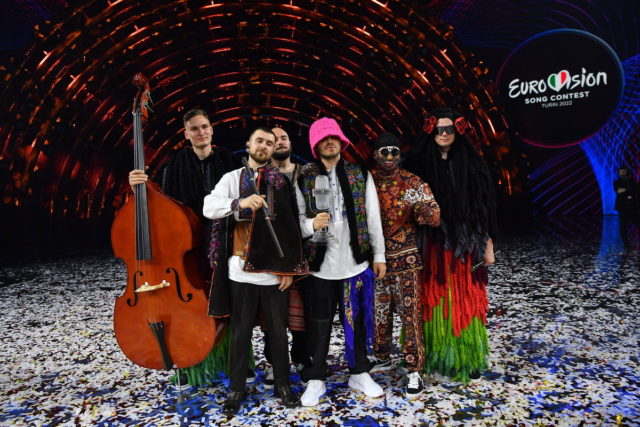 Eurovision: Tο συγκρότημα Kalush Orchestra θα κάνει περιοδεία στην Ευρώπη για να συγκεντρώσει χρήματα για τις ουκρανικές ένοπλες δυνάμεις