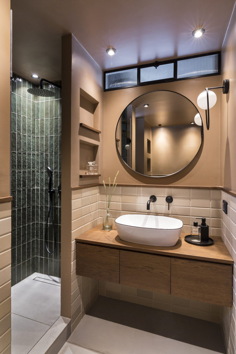 Οι AR03412 STUDIO σχεδίασαν ένα διαμέρισμα που πλημμυρίζει με φως