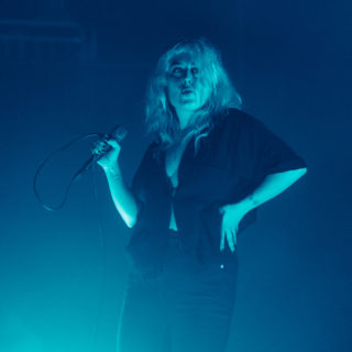 15 φωτογραφίες από το βράδυ που οι Boy Harsher μέθυσαν την Αθήνα