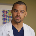 Ολόγυμνος εμφανίζεται στο Broadway ο Jesse Williams – Χαμός στο Twitter με βίντεο που διέρρευσε