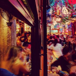 10 χρόνια Drunk Sinatra: Το bar της Θησέως έκλεισε μια δεκαετία ξέφρενης ζωής