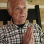 83χρονος πάστορας άφησε τα ιερά για να γίνει πορνοστάρ