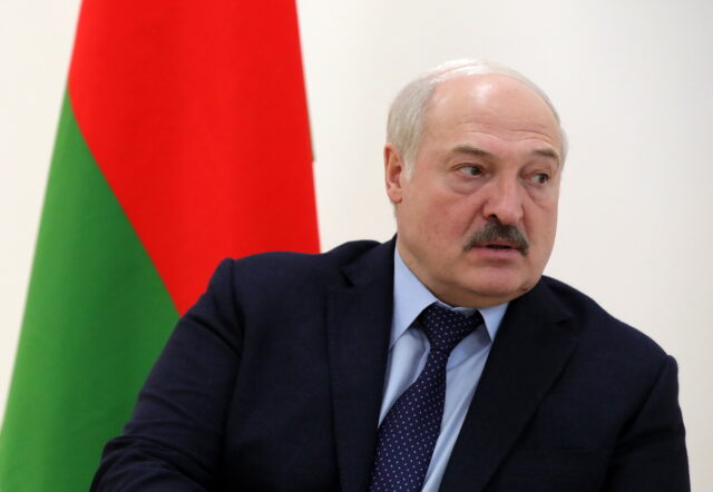 Η Λευκορωσία λέει πως η αεράμυνά της κατέρριψε τον ουκρανικό πύραυλο S-300