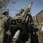 Tέσσερις μήνες πολέμου στην Ουκρανία – Οι Ρώσοι πολιορκούν τη Λισιτσάνσκ