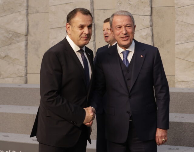 Ρίχνει τους τόνους ο Ακάρ: «Σημαντικό να κρατάμε ανοιχτούς τους διαύλους επικοινωνίας με την Ελλάδα»