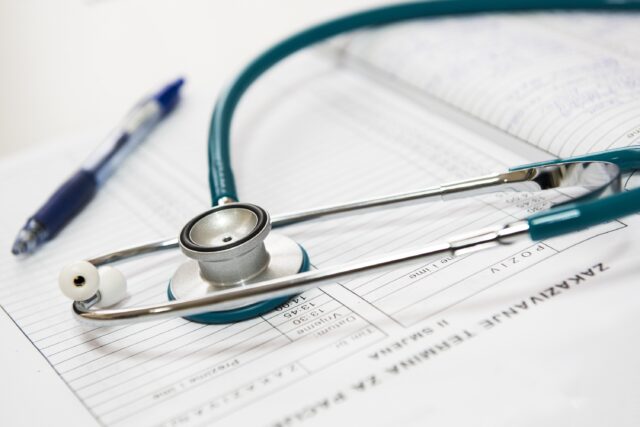 Προσωπικός γιατρός: Όσοι δεν εγγραφούν θα έχουν «πέναλτι» έως 20% σε φάρμακα και εξετάσεις