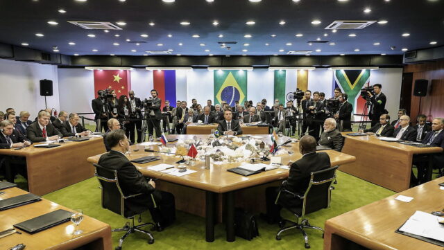 Η Αργεντινή εξασφάλισε τη στήριξη της Κίνας για να ενταχθεί στη BRICS